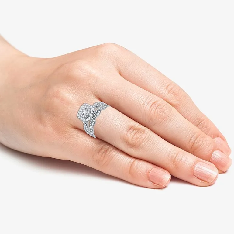 (H-I / I1) Womens 1 1/2 CT. T.W. Lab Grown White Diamond 10K Gold Cushion Side Stone Halo Bridal Set