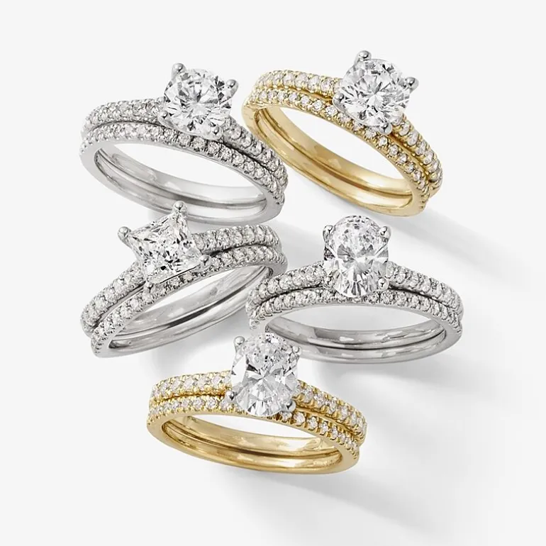 (H-I / Si2-I1) Womens 1 1/2 CT. T.W. Lab Grown White Diamond 10K Gold Round Side Stone Bridal Set