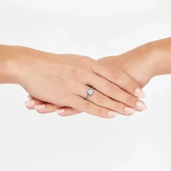(H-I / Si1-Si2) Womens 1 1/4 CT. T.W. Lab Grown White Diamond 10K Gold Side Stone Halo Engagement Ring
