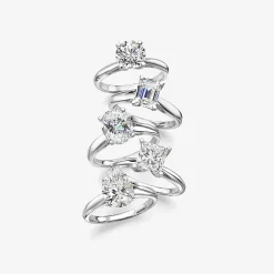 (H-I / Si2) Womens 1 1/2 CT. Lab Grown White Diamond 14K Gold Round Solitaire Engagement Ring