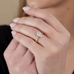(H-I / SI2) Womens 1 1/2 CT. Lab-Grown White Diamond in 14K Gold Pear Solitaire Engagement Ring