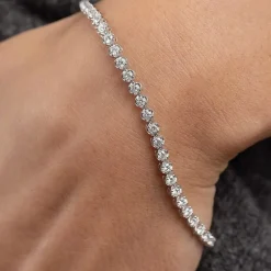 (I1/H-I) Womens 3 CT. T.W. Lab Grown White Diamond 10K Gold 7.25 Inch Tennis Bracelet