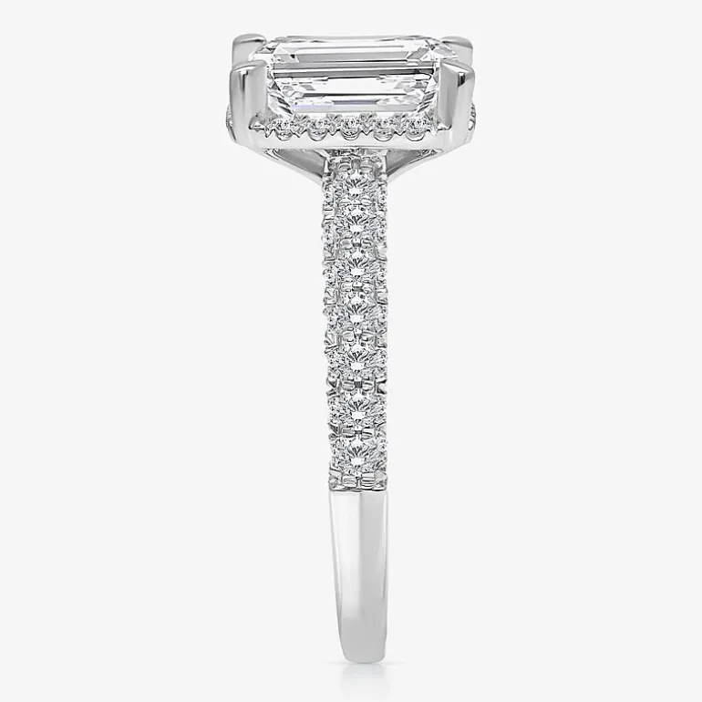(I / I1) Womens 3 CT. T.W. Lab Grown White Diamond 10K Gold Side Stone Halo Engagement Ring