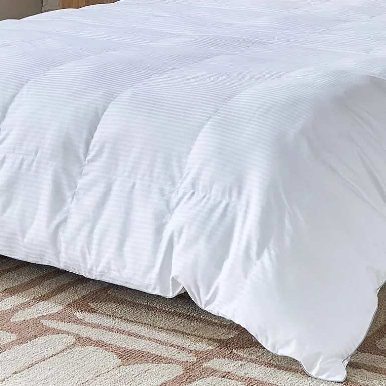 Indulgence Down Alternative Midweight Comforter