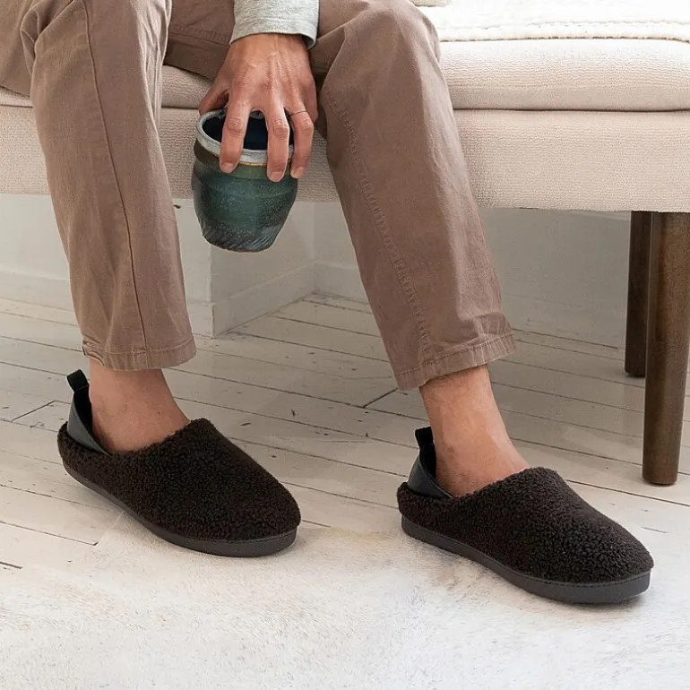 Isotoner Mens Slip-On Slippers
