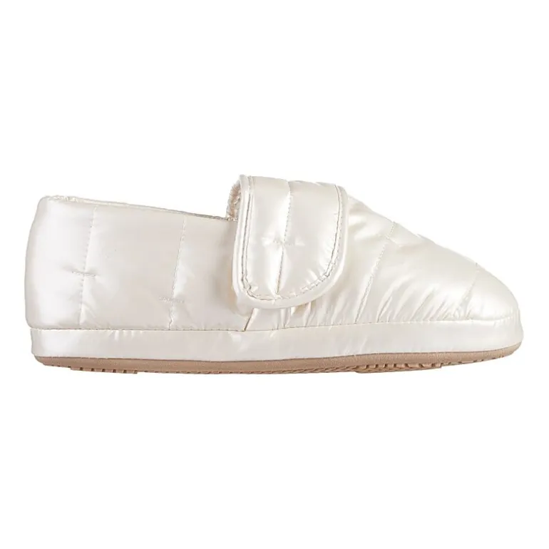 Isotoner Mikaela Nylon Puffer Closedback Womens Memory Foam Slip-On Slippers