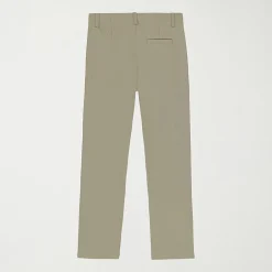 IZOD Mens Regular Fit Flat Front Pant