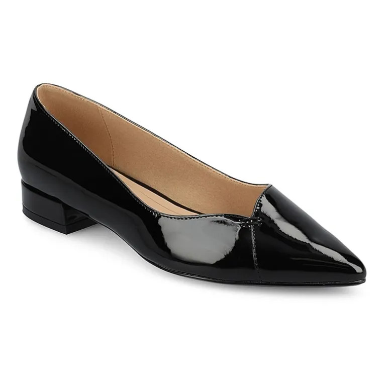 Journee Collection Carmin Womens Pointed Closed Toe Ballet Flats