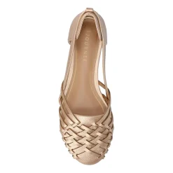 Journee Collection Ekko Womens Round Closed Toe Slip-On Shoe