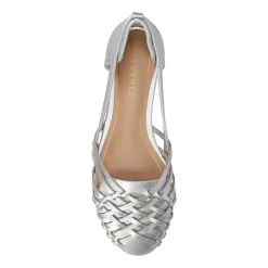 Journee Collection Ekko Womens Round Closed Toe Slip-On Shoe