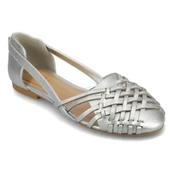 Journee Collection Ekko Womens Round Closed Toe Slip-On Shoe