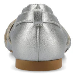 Journee Collection Ekko Womens Round Closed Toe Slip-On Shoe