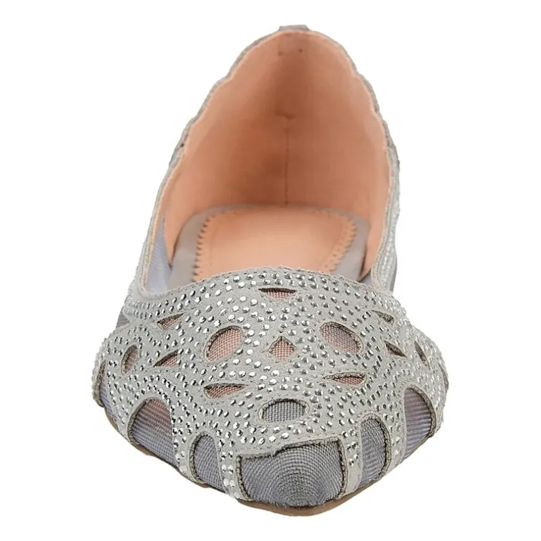 Journee Collection Womens Batavia Slip-On Shoe
