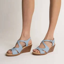 Journee Collection Womens Kedzieii Wedge Sandals