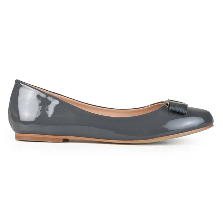 Journee Collection Womens Kim Ballet Flats