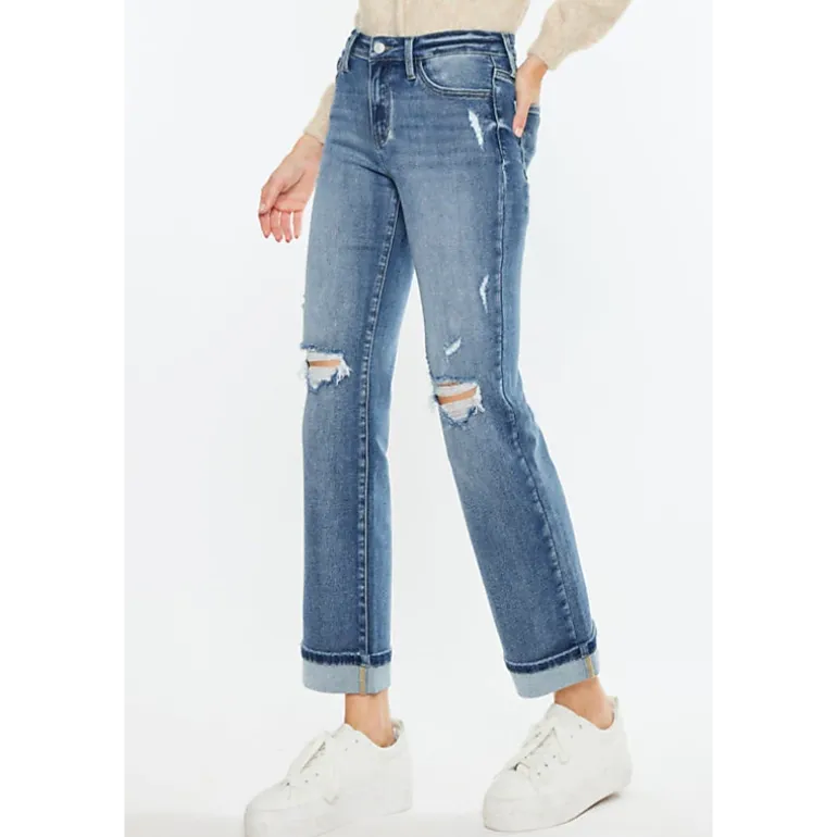 KanCan Women's Essentials Mid Rise True Straight Leg Jeans Carrie