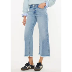 KanCan Women's Essentials Mid Rise Crop Wide Jeans Mal