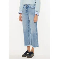 KanCan Women's Essentials Mid Rise Crop Wide Jeans Mal
