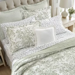 Laura Ashley Bedford Quilt Set