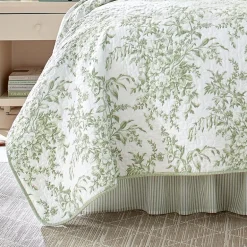Laura Ashley Bedford Quilt Set