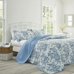 Laura Ashley Bedford Quilt Set