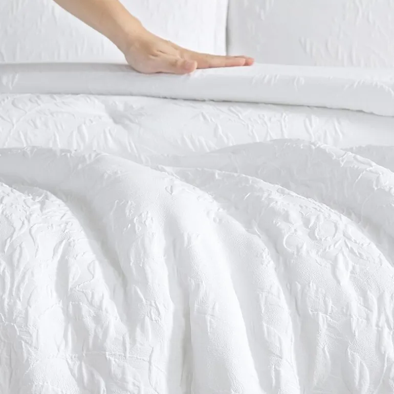 Laura Ashley Rowland 3-pc. Comforter Set