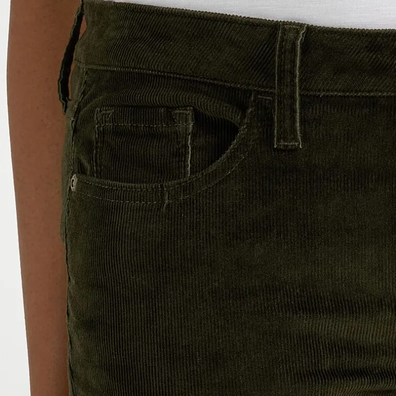 Lee Legendary Straight Fit Jean Womens Mid Rise Stretch Fabric Straight Leg Jean