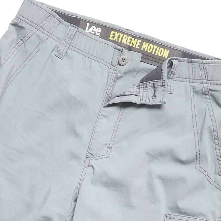 Lee® Men's 10.5" Extreme Motion Crossroad Relaxed Fit Cargo Shorts