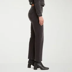 Levi's® Women's High Rise Ribcage Straight Ankle Jeans