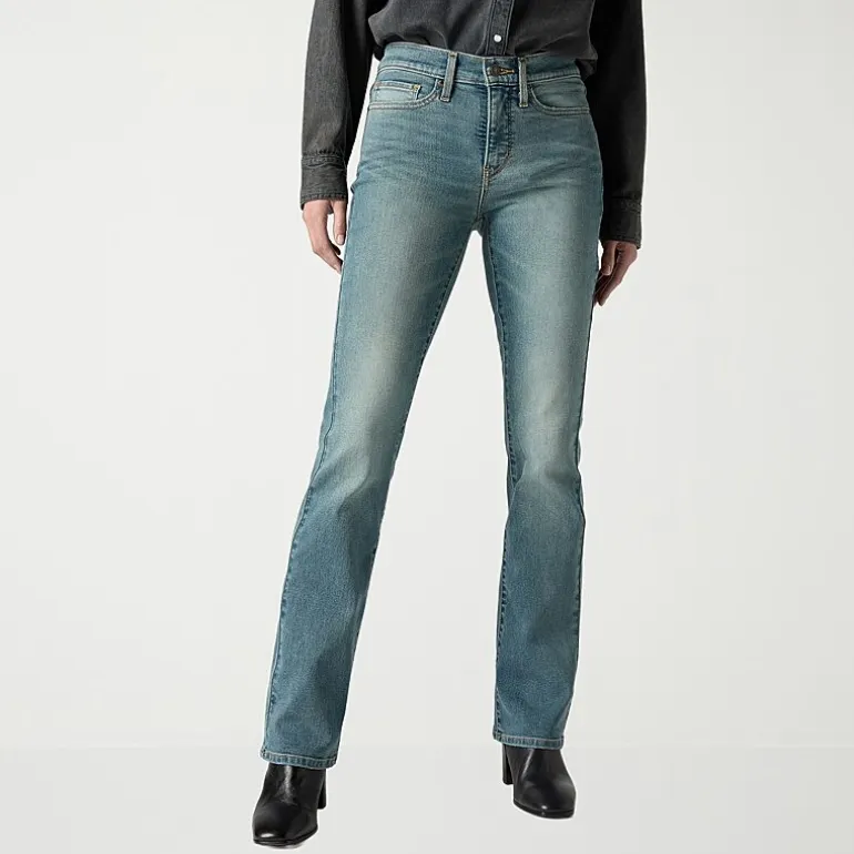 Levi's® Women's Mid Rise 315™ Shaping Bootcut Jeans