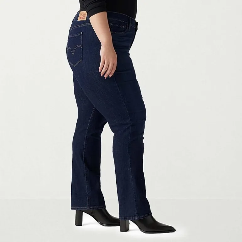 Levi's® Womens Plus Classic Straight Jean