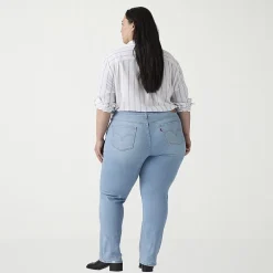 Levi's® Womens Plus Classic Straight Jean