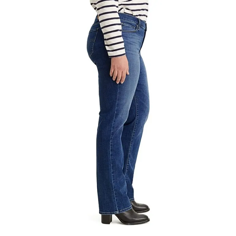 Levi's® Womens Plus Classic Straight Jean