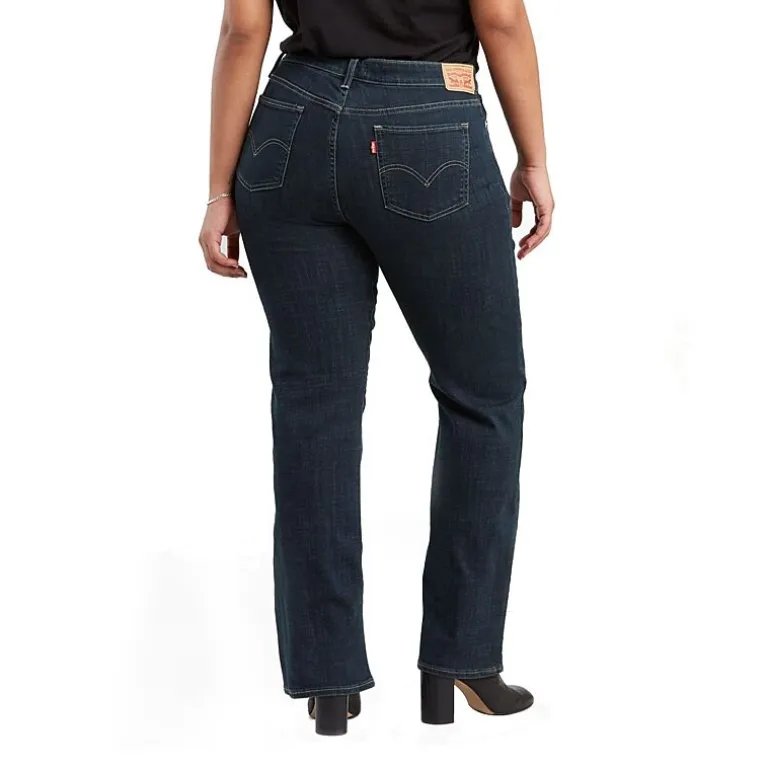 Levi's® Womens Plus Mid Rise Classic Bootcut Jean