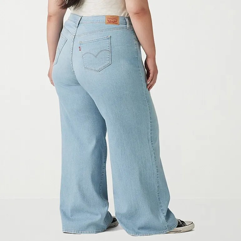 Levi's® Women's Plus Mid Rise 318™ Shaping Wide Leg Jeans