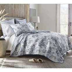 Linden Street Haven Toile Quilt