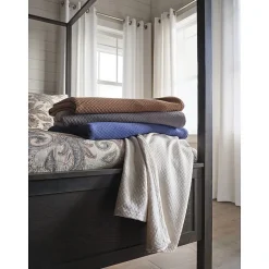 Linden Street Lightweight Cotton Blanket
