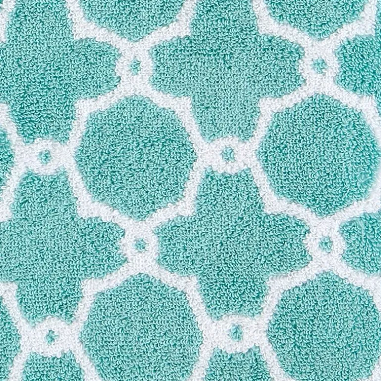 Liz Claiborne Signature Lattice Plush Bath Towel