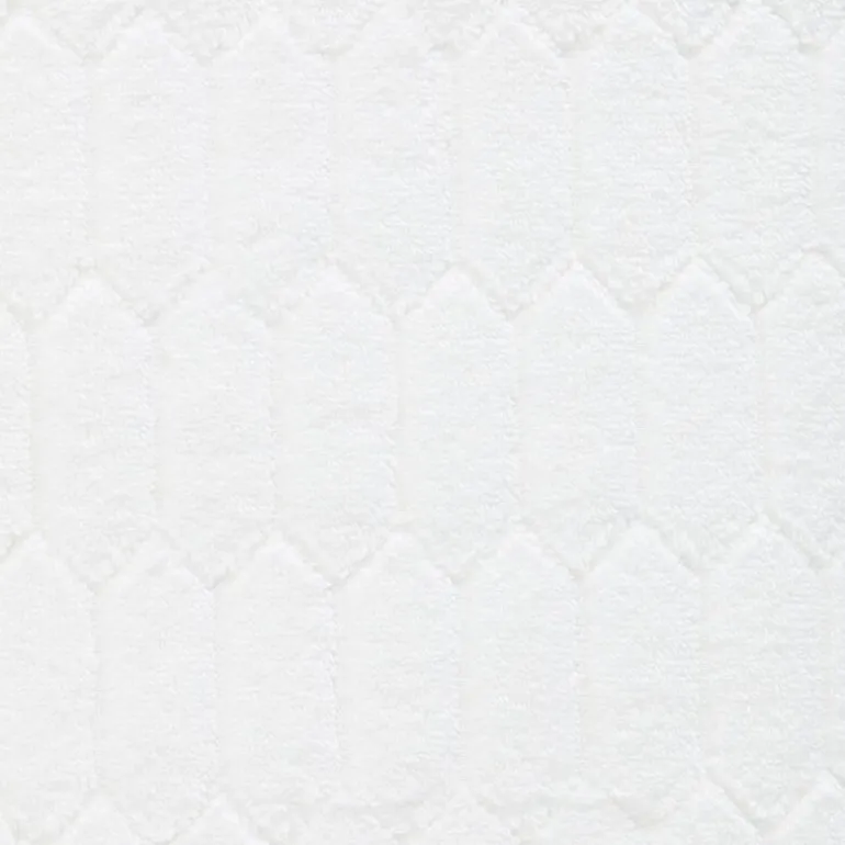 Liz Claiborne Signature Plush Textured Bath Towel