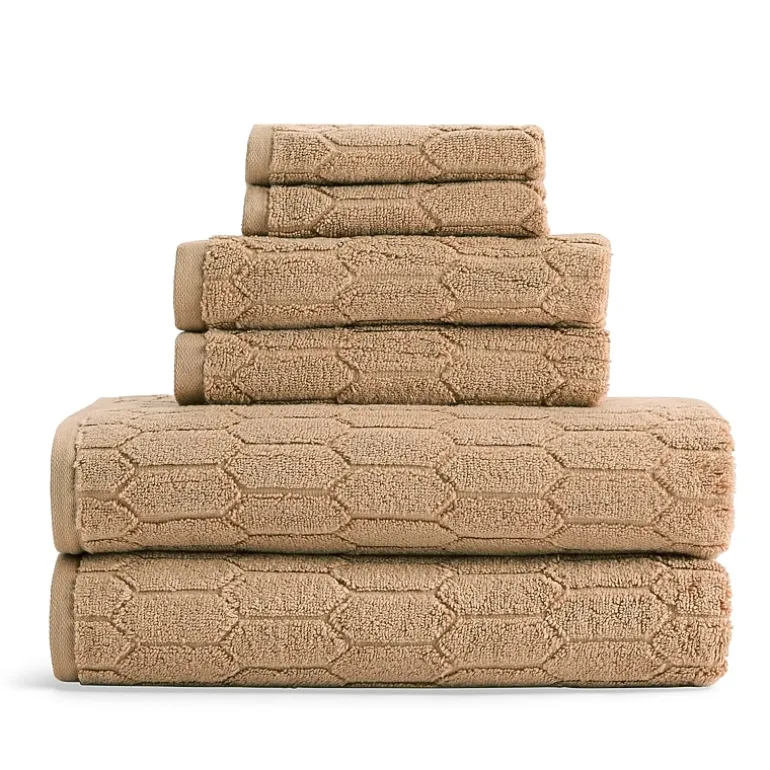 Liz Claiborne Signature Plush Textured Bath Towel
