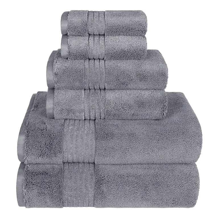 Liz Claiborne Signature Plush Bath Towel
