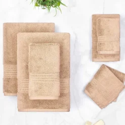 Liz Claiborne Signature Plush Bath Towel