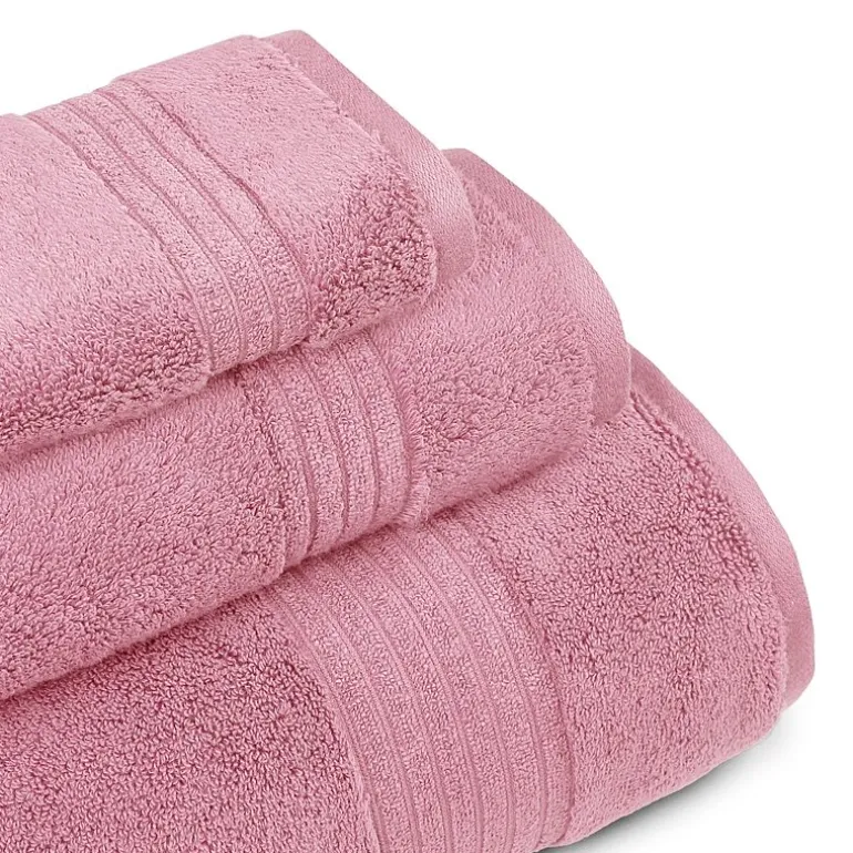 Liz Claiborne Signature Plush Bath Towel