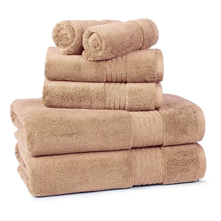 Liz Claiborne Signature Plush Bath Towel