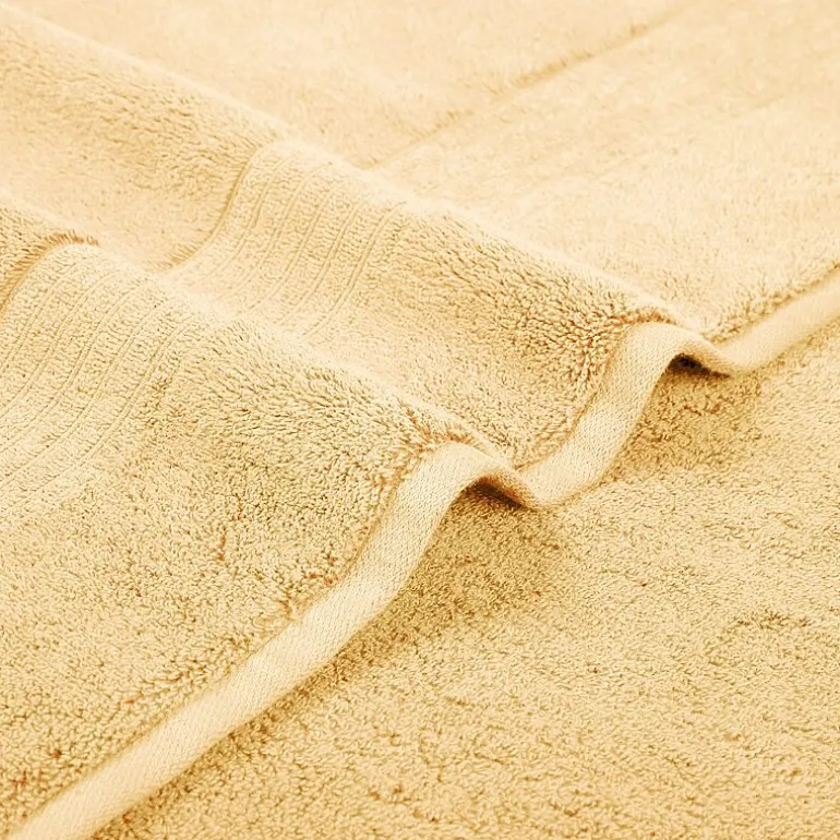Liz Claiborne Signature Plush Bath Towel