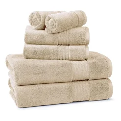 Liz Claiborne Signature Plush Bath Towel