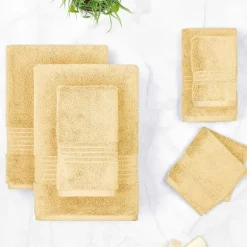 Liz Claiborne Signature Plush Bath Towel