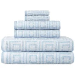 Liz Claiborne Signature Plush Logo Bath Towel