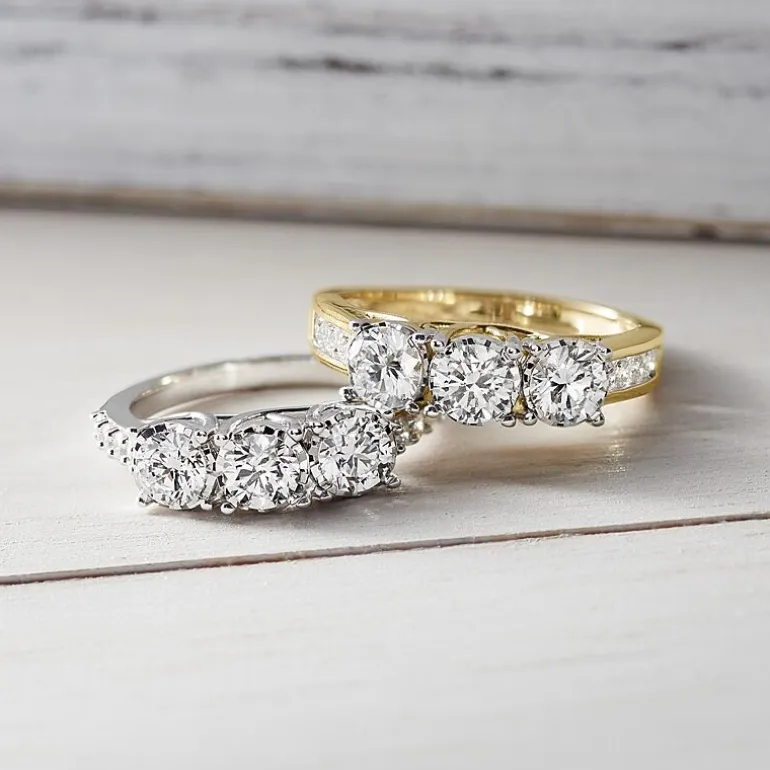 Love Lives Forever (G / Si1-Si2) Womens 1 1/2 CT. T.W. Lab Grown White Diamond 10K Gold Round 3-Stone Engagement Ring