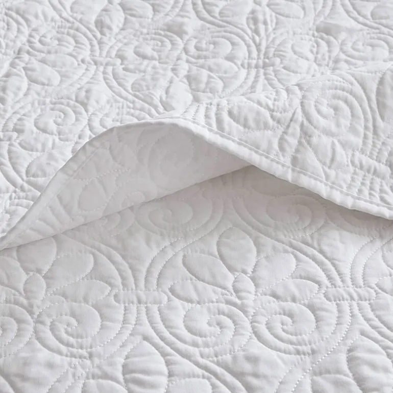 Madison Park Mansfield Antimicrobial Treated Reversible Quilt Set